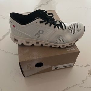 Brand New Unworn On Cloud Cloud X White/ Black Women’s Size 10